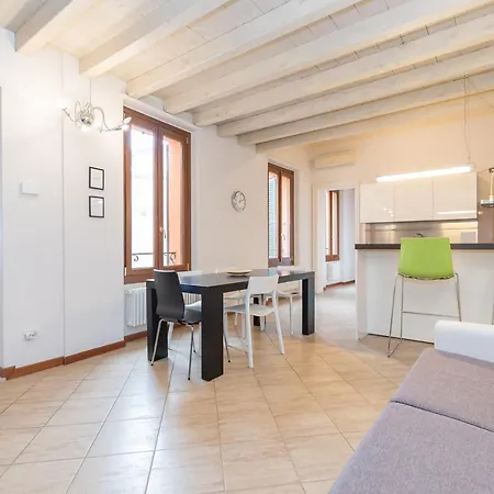 Trilocale Rua Sovera 85 - F&l Aparment * Брешия
