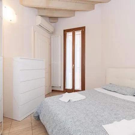 Trilocale Rua Sovera 85 - F&l Aparment * Brescia