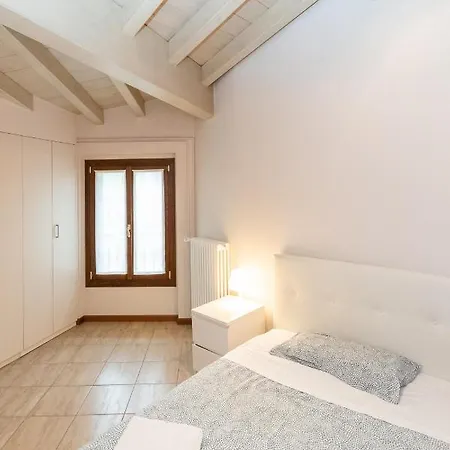 Trilocale Rua Sovera 85 - F&l Aparment Brescia