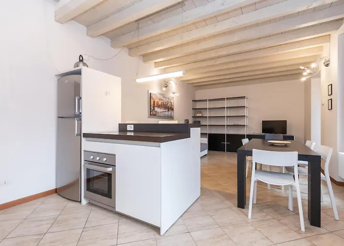 Trilocale Rua Sovera 85 - F&l Aparment * Брешия
