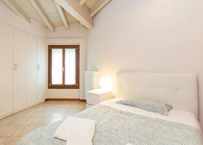 Trilocale Rua Sovera 85 - F&l Aparment Апартаменты *